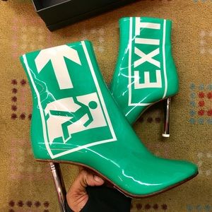 vetements exit boots